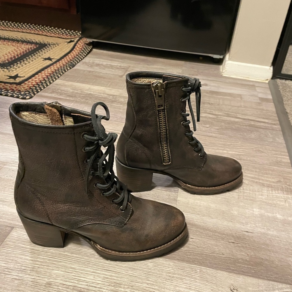 Freebird Boots